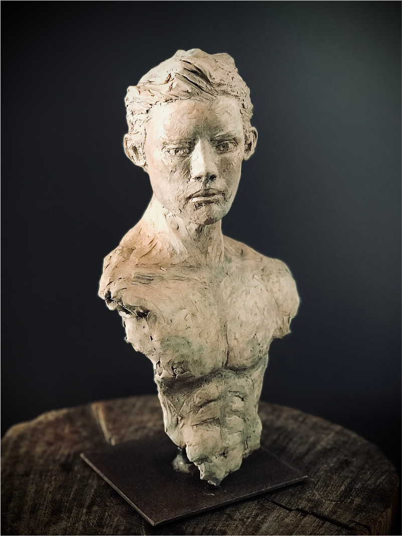 François-Xavier-Pineau-sculpture-Thésée-céramique–27x20cm